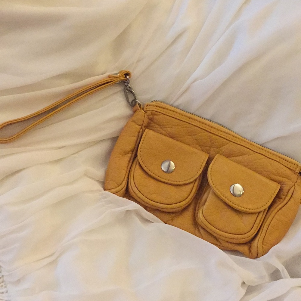 ✨3 for $10✨Wristlet bag